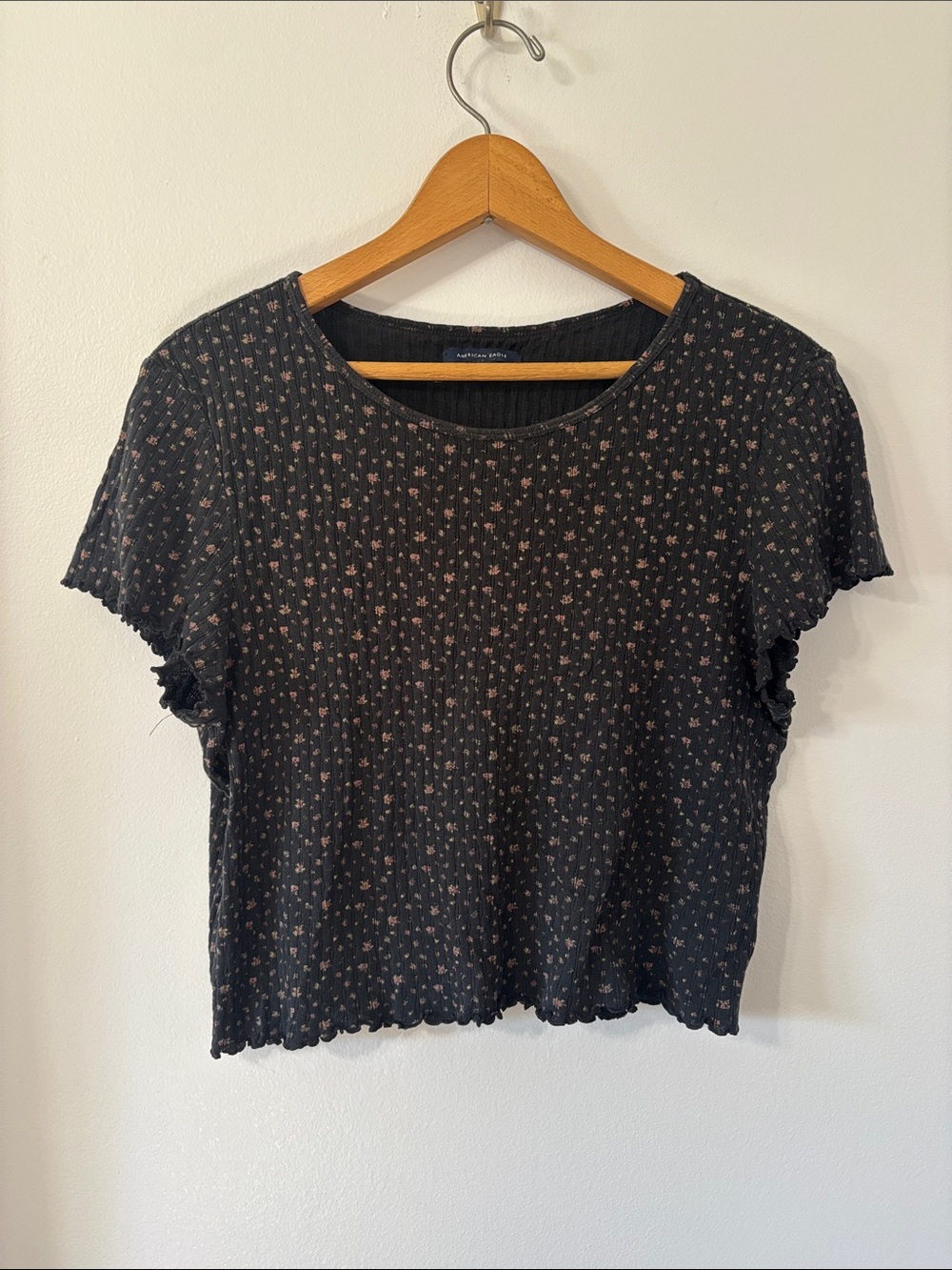American Eagle Outfitters Black Ribbed Floral Baby Tee